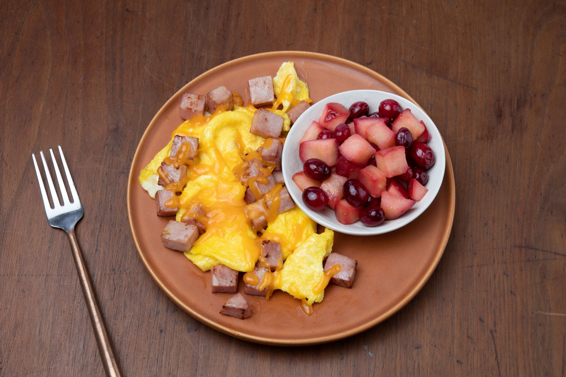Cheesy Egg Scramble with Ham, Apples & Cranberries